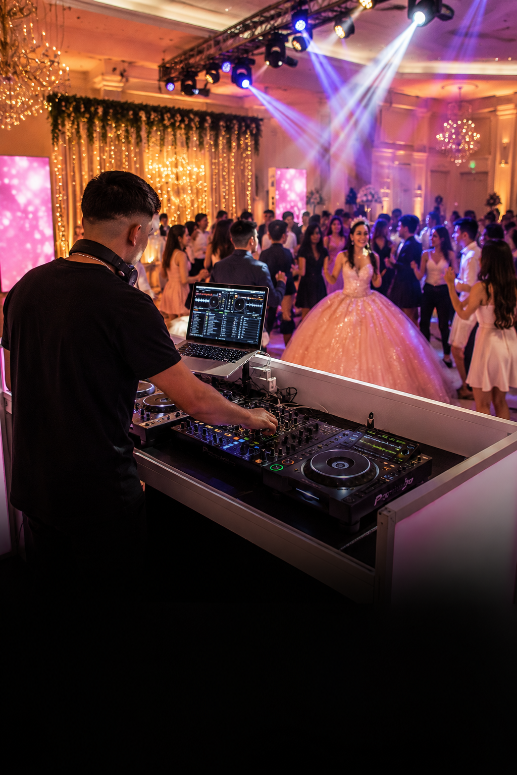 DJ y ambiente de fiesta
